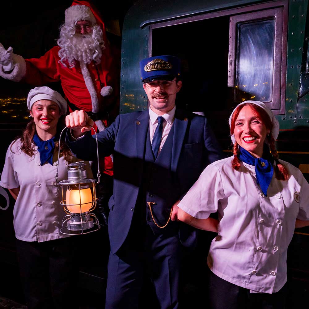 characters at the polar express train ride